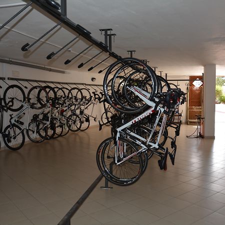 Hotel Li Graniti Baja Sardinia Eksteriør bilde