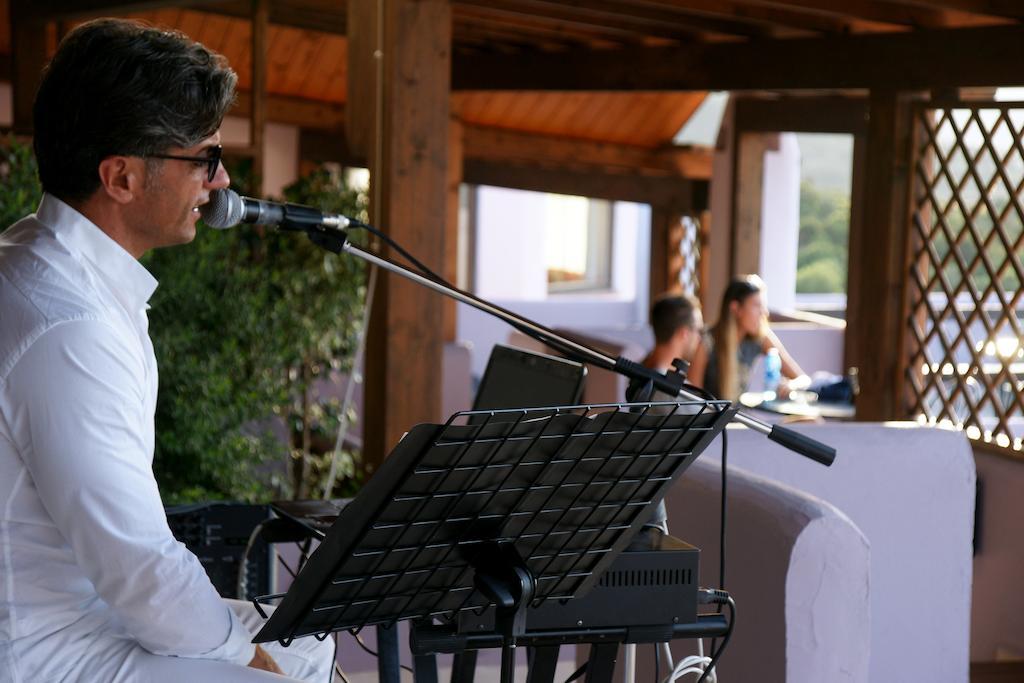 Hotel Li Graniti Baja Sardinia Eksteriør bilde