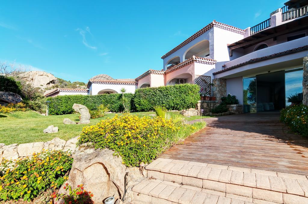 Hotel Li Graniti Baja Sardinia Eksteriør bilde