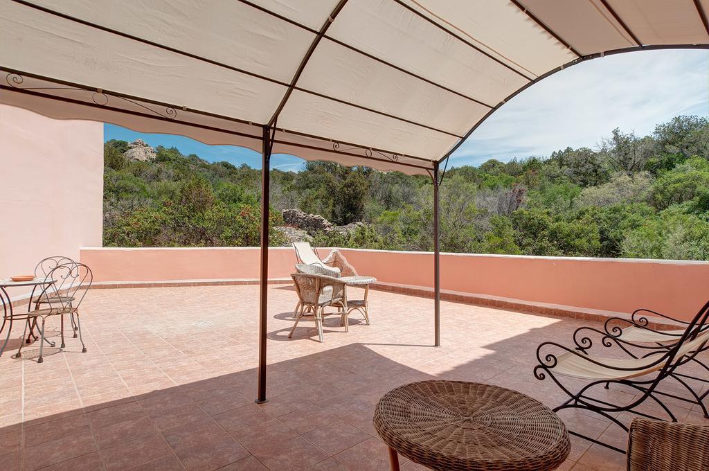 Hotel Li Graniti Baja Sardinia Eksteriør bilde