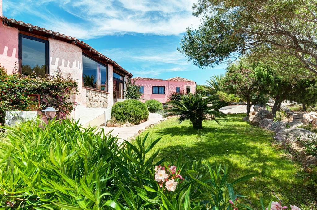 Hotel Li Graniti Baja Sardinia Eksteriør bilde