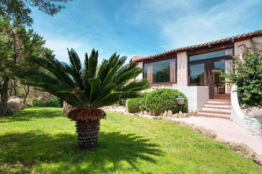 Hotel Li Graniti Baja Sardinia Eksteriør bilde