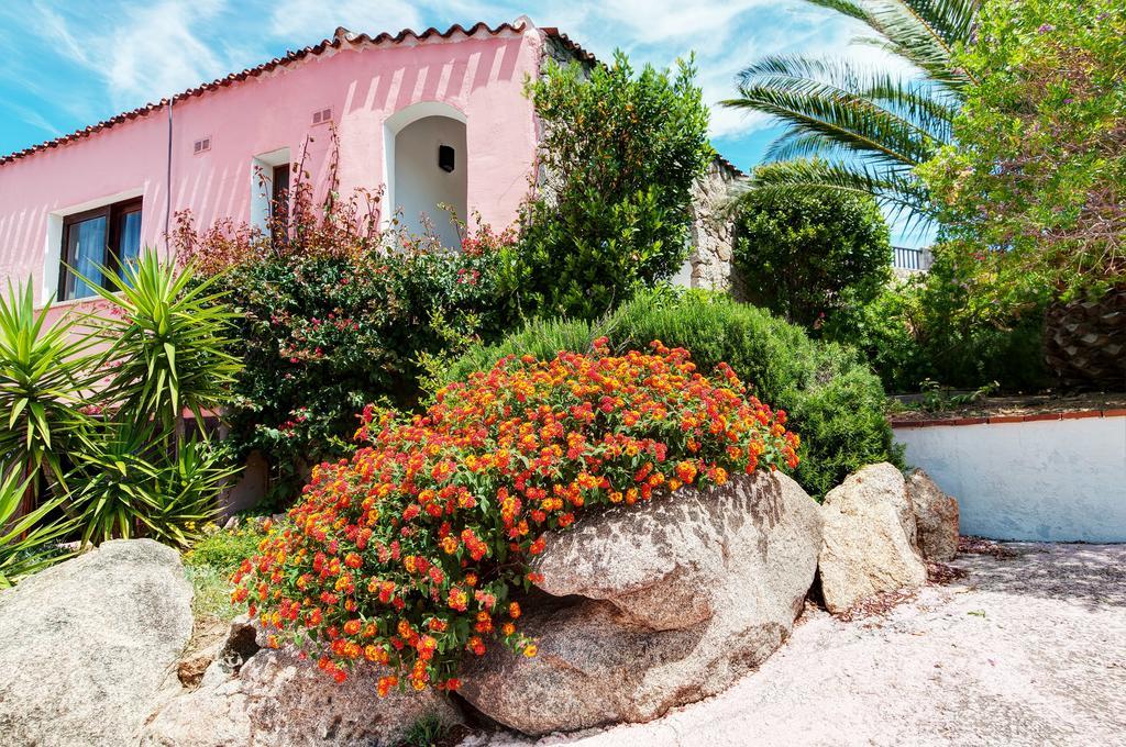 Hotel Li Graniti Baja Sardinia Eksteriør bilde