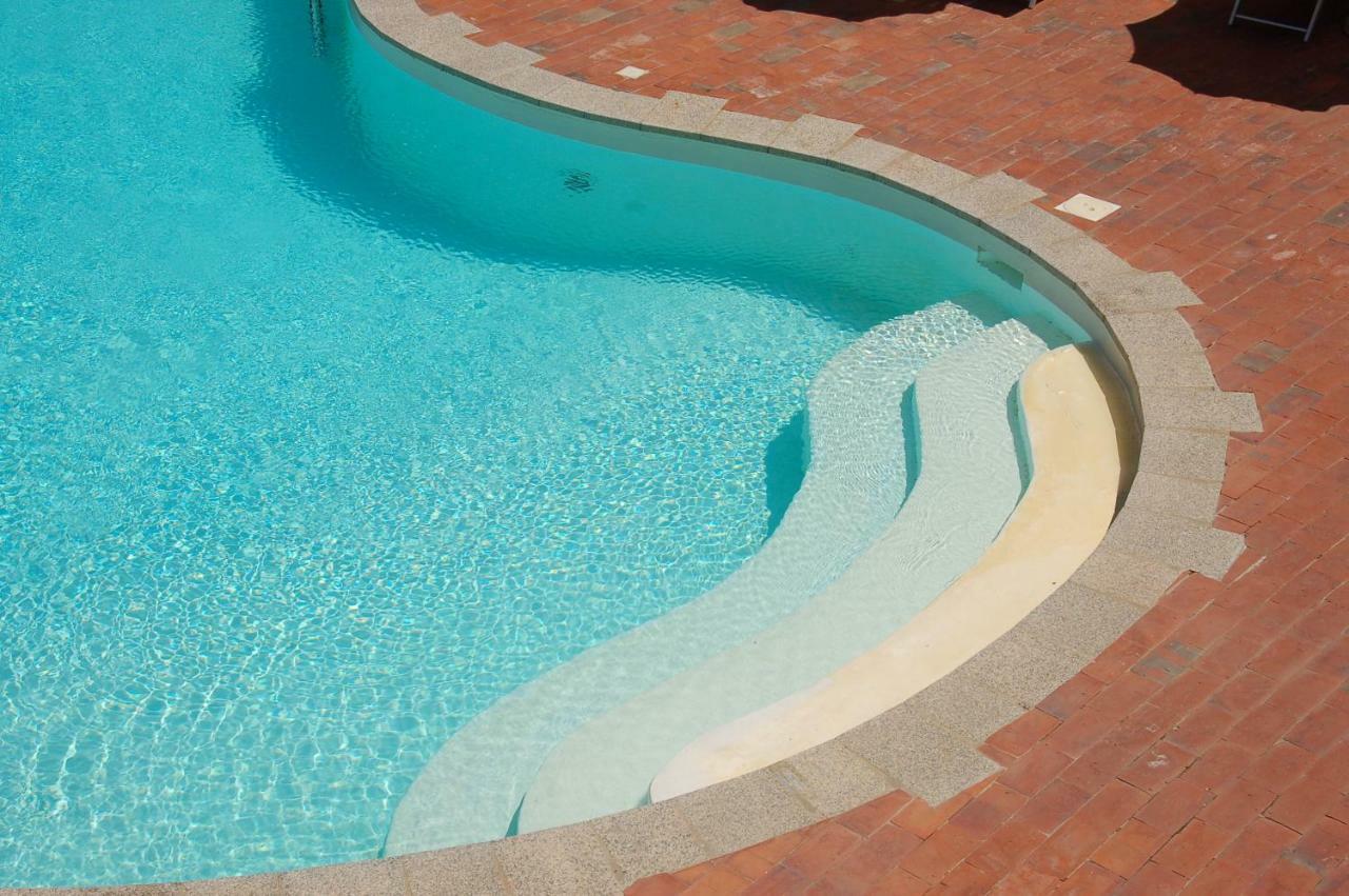 Hotel Li Graniti Baja Sardinia Eksteriør bilde