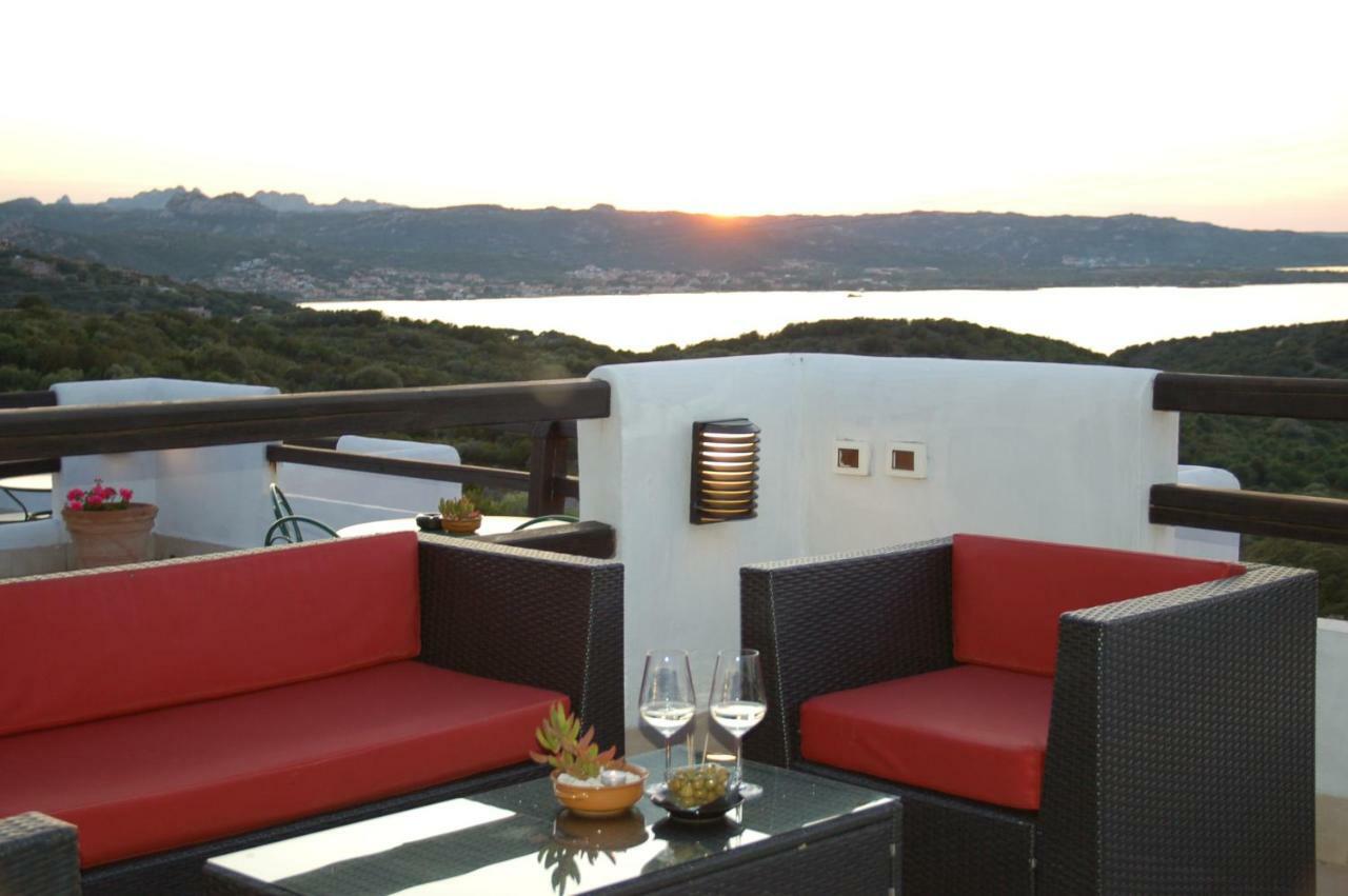 Hotel Li Graniti Baja Sardinia Eksteriør bilde