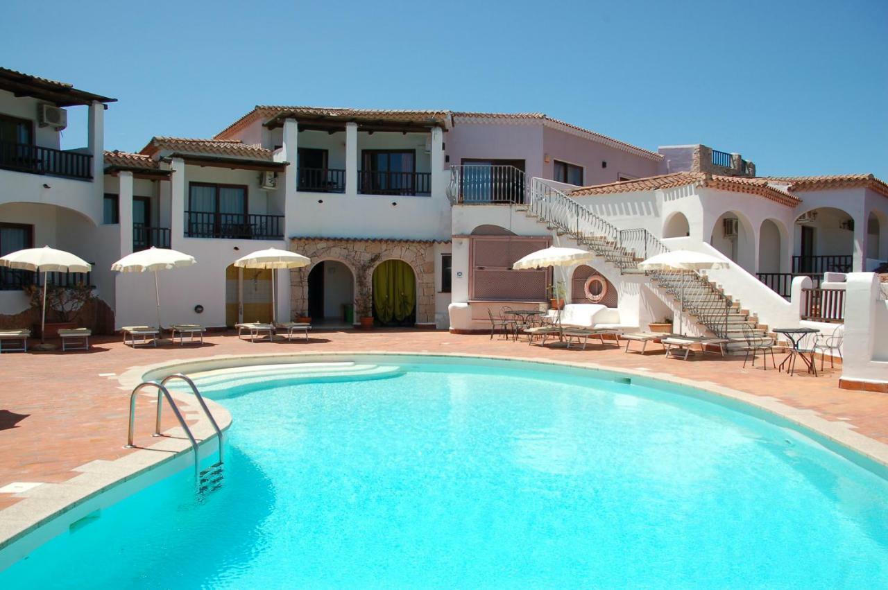 Hotel Li Graniti Baja Sardinia Eksteriør bilde