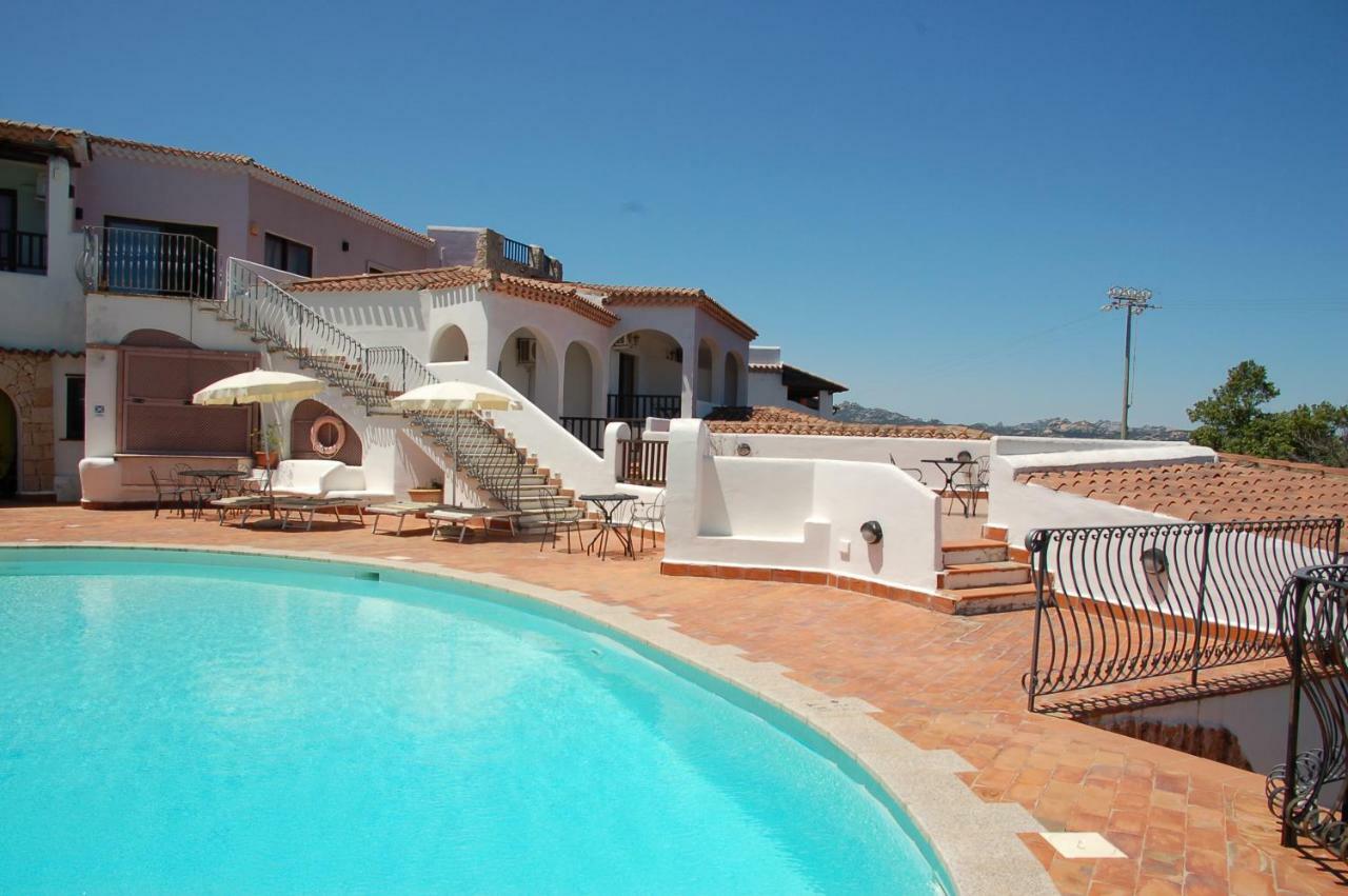 Hotel Li Graniti Baja Sardinia Eksteriør bilde